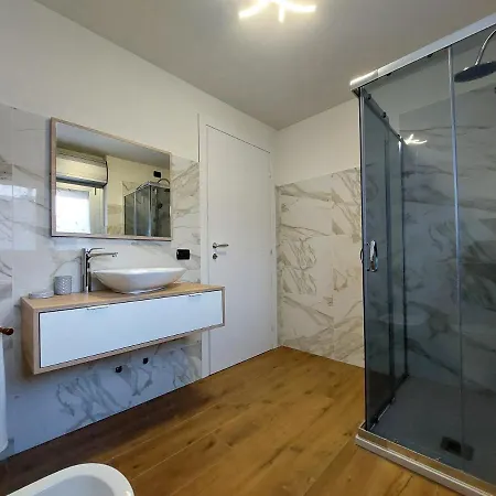 Appartamento Privato Con Jacuzzi Legnano Exterior photo